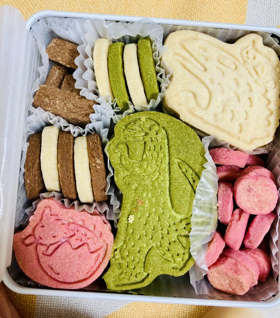 恐竜クッキー